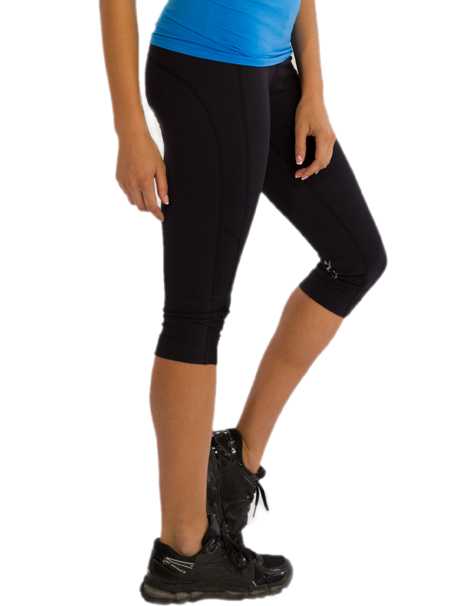 https://www.gymclothes.com/wp-content/uploads/2016/12/Black-Stylish-Three-Quarter-Leggings-6.jpg