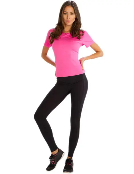 https://www.gymclothes.com/wp-content/uploads/2016/12/Comfy-Black-Fitness-Leggings-for-Women-1.jpg.webp