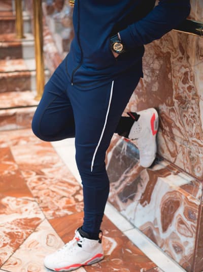 sports clothing manufacturers usa